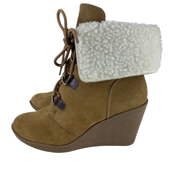 Coach and Four Sherpa Suede Leather Boots Women’s Size 8.5 Tan Brown Keystone II - Picture 2 of 9